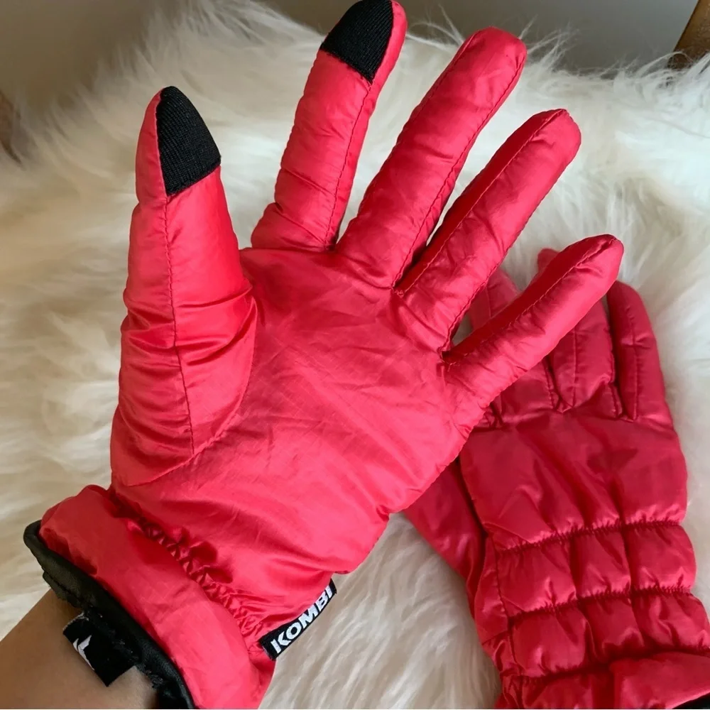 Kombi Womens Hot Pink Puffy Gloves Size Medium